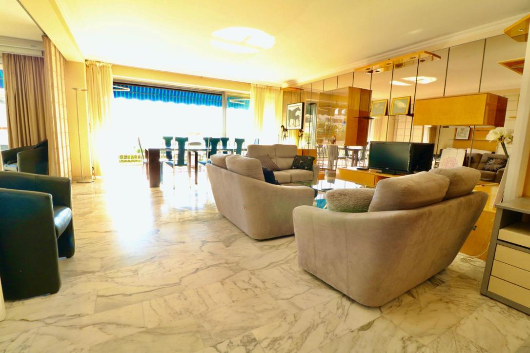 2, 3 And 4 Bedroom Sea View Forville Apartments 5 Mins From The Palais Cannes Exteriér fotografie